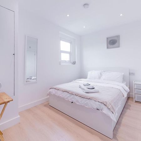 Quiet Cosy Rooms Гарроу Екстер'єр фото
