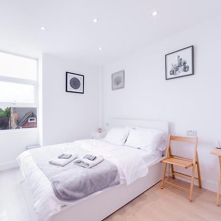 Quiet Cosy Rooms Гарроу Екстер'єр фото